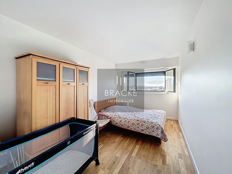 Appartement - 90 m² - 4 pièces