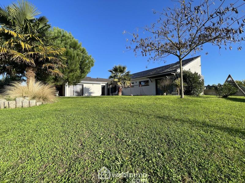 Maison - 165 m² - 6 pièces