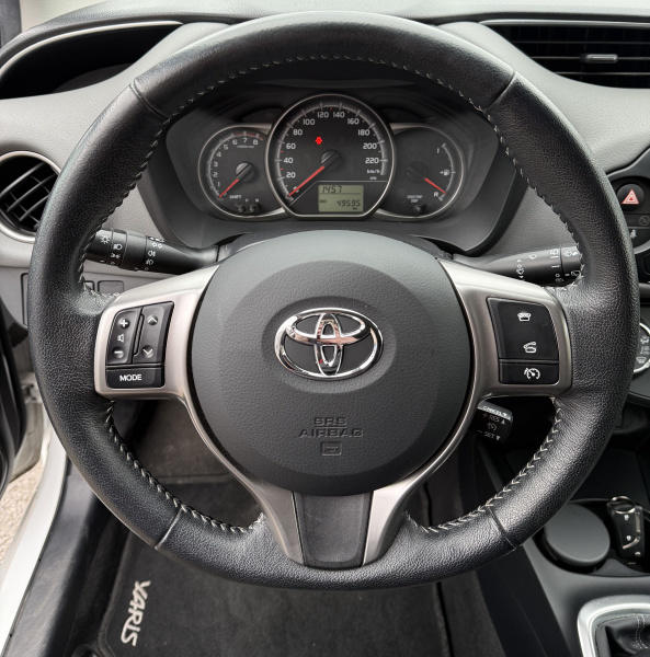 Toyota Yaris 1.0 Vvti France