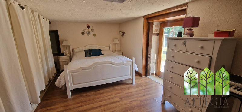 Maison ancienne - 143 m² - 8 pièces