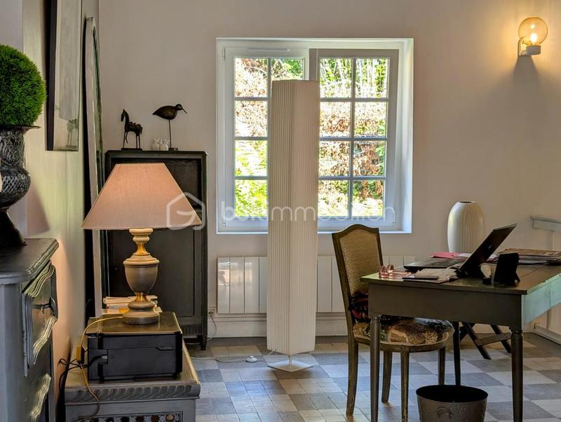 Maison - 296 m² - 9 pièces