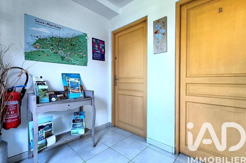 Maison - 217 m² - 12 pièces