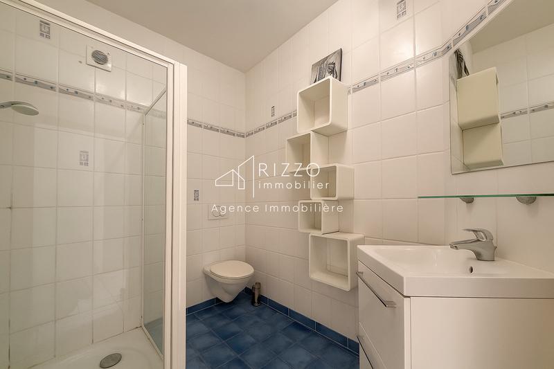 Maison - 166 m² - 7 pièces