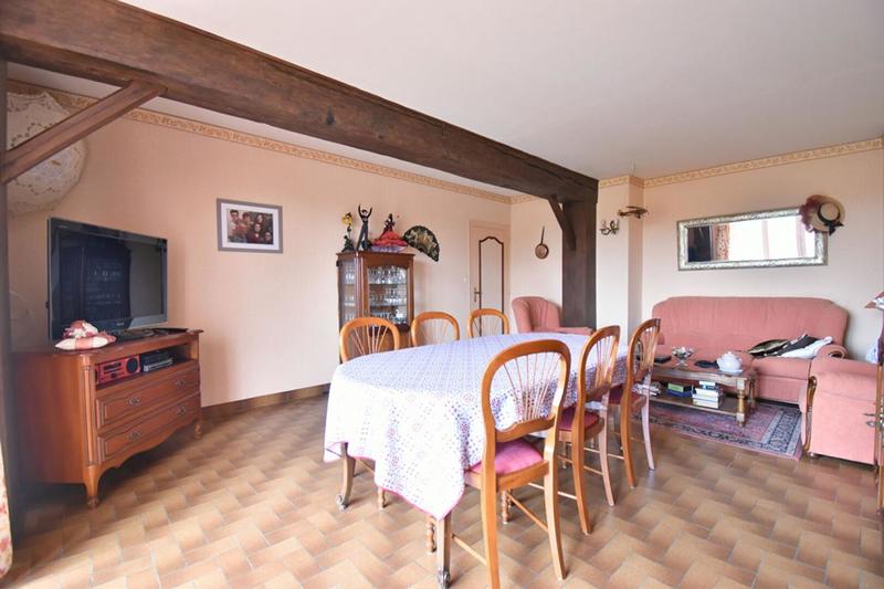 Maison - 200 m² - 8 pièces