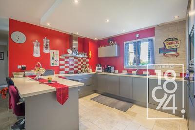 Maison - 111 m² - 4 pièces