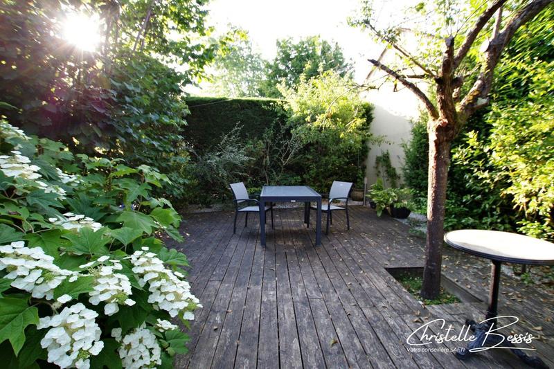 Maison - 189 m² - 8 pièces