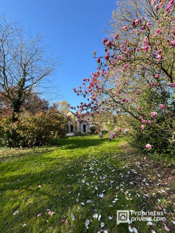 Maison - 253 m² - 9 pièces