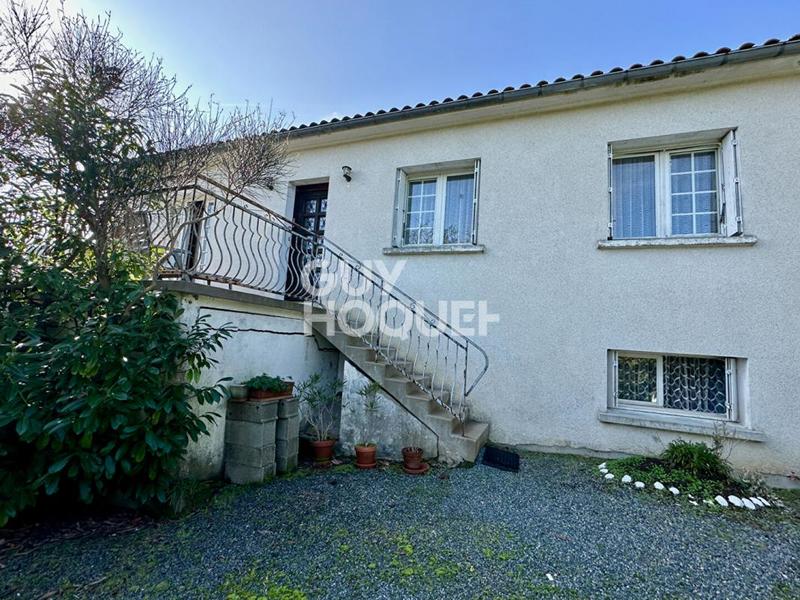 Maison - 170 m² - 9 pièces