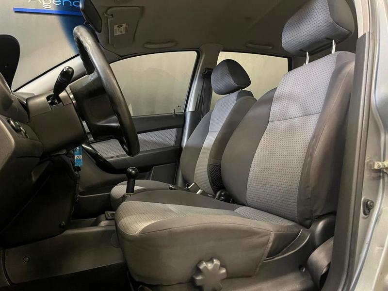 Chevrolet Aveo T250/2 1.2 i 16v Hatchback 84 cv