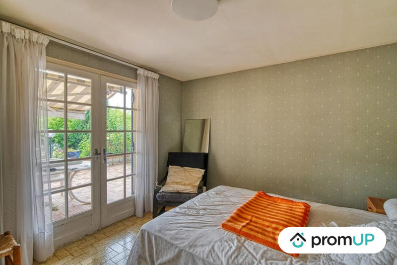 Maison traditionnelle - 147 m² - 6 pièces