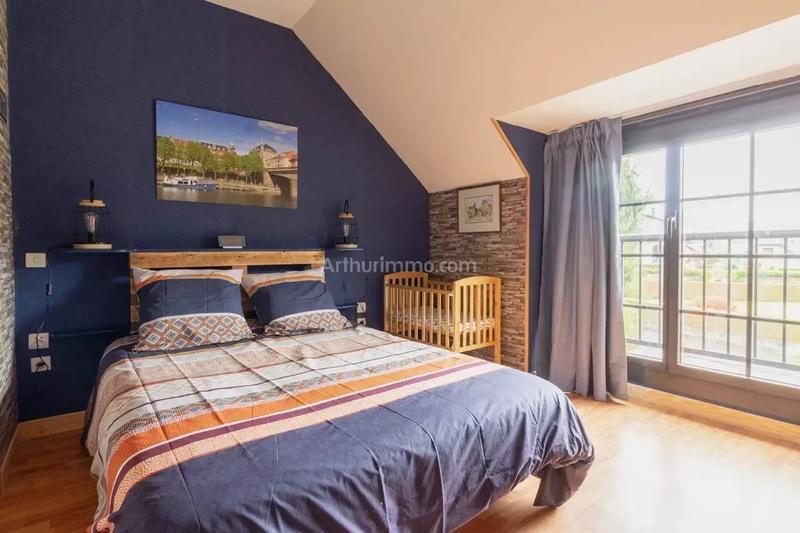 Maison - 313 m² - 10 pièces