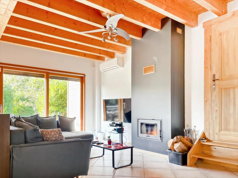 Maison - 180 m² - 8 pièces