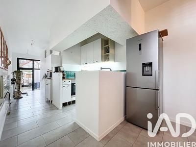 Maison - 96 m² - 5 pièces