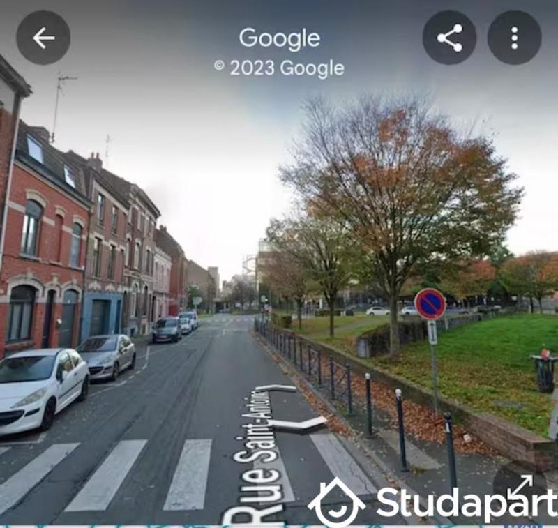 Chambre - 11 m² - 1 pièce