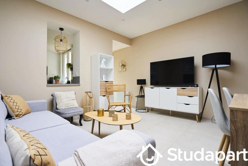 Chambre - 13 m² - 1 pièce