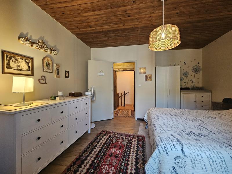 Maison traditionnelle - 157 m² - 4 pièces