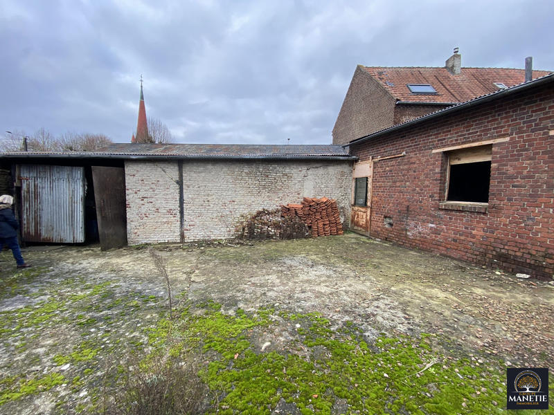 Maison ancienne - 225 m² - 3 pièces