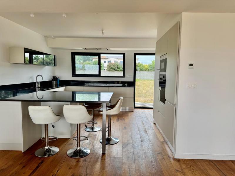 Maison - 178 m² - 4 pièces