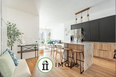 Appartement - 83 m² - 4 pièces