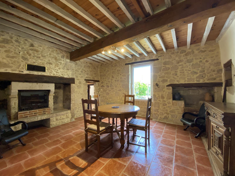 Maison - 107 m² - 7 pièces