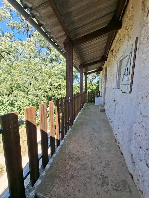 Maison - 113 m² - 9 pièces