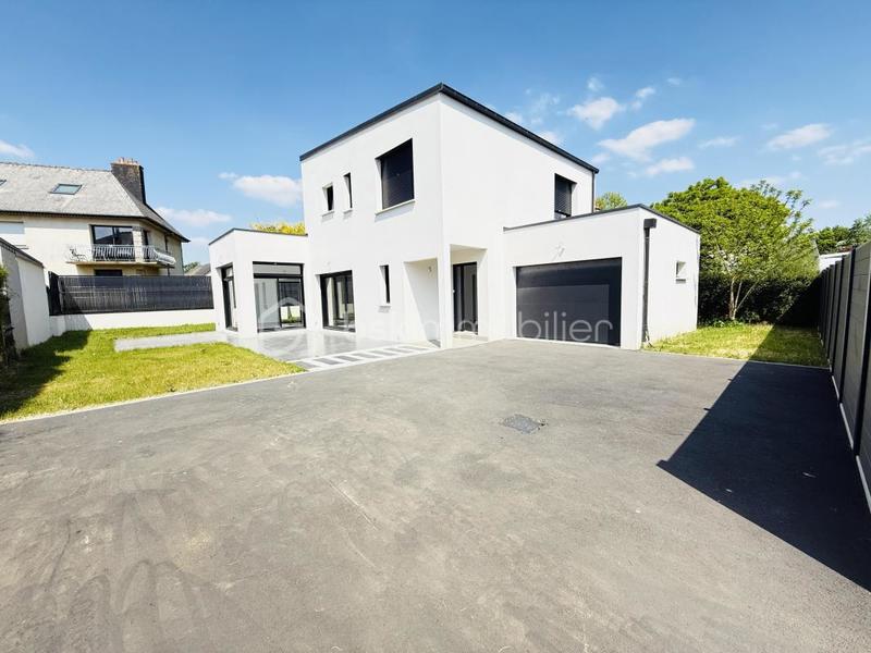 Maison - 162 m² - 6 pièces