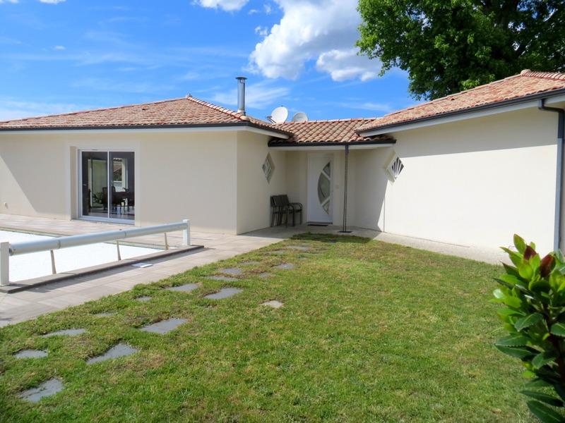 Maison - 122 m² - 4 pièces