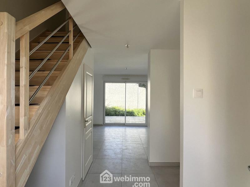 Maison - 90 m² - 5 pièces