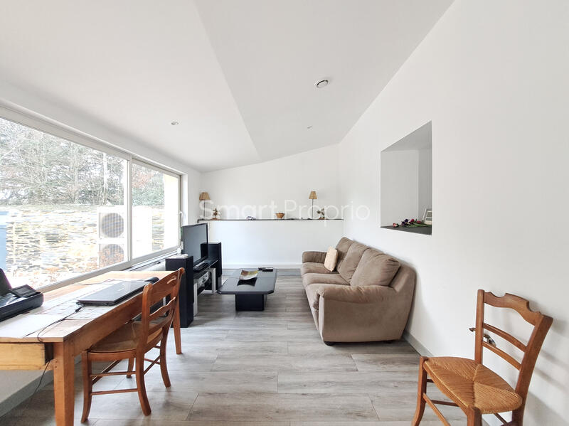 Maison - 233 m² - 9 pièces