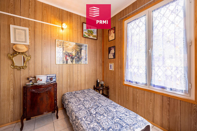 Local commercial - 143 m² - 6 pièces