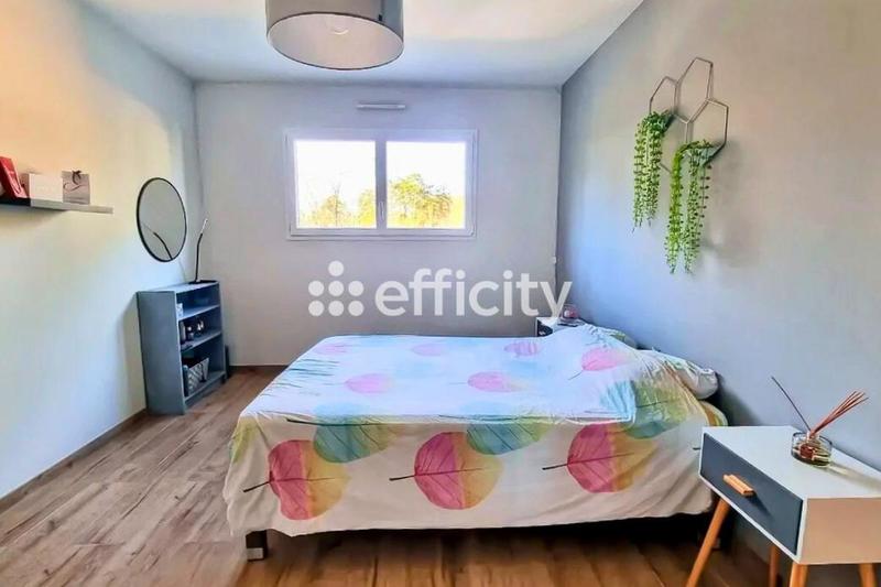 Villa - 185 m² - 8 pièces