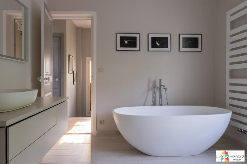 Villa - 204 m² - 8 pièces