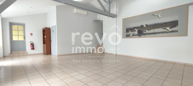 Local d'activités - 367 m² - 12 pièces