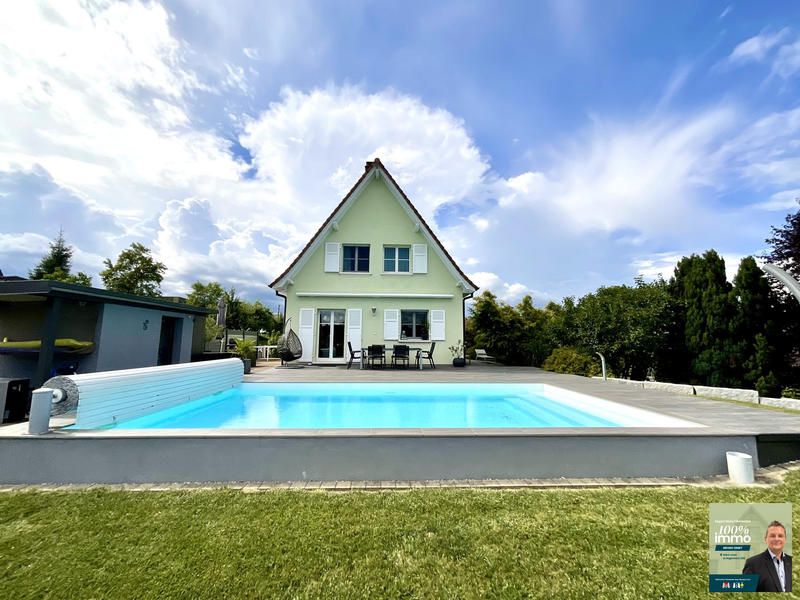 Maison traditionnelle - 163 m² - 7 pièces