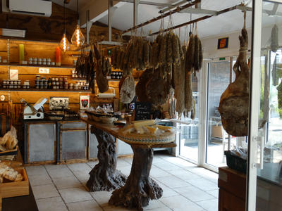 Local commercial - 1 200 m²