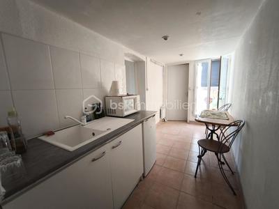 Immeuble - 94 m² - 4 pièces