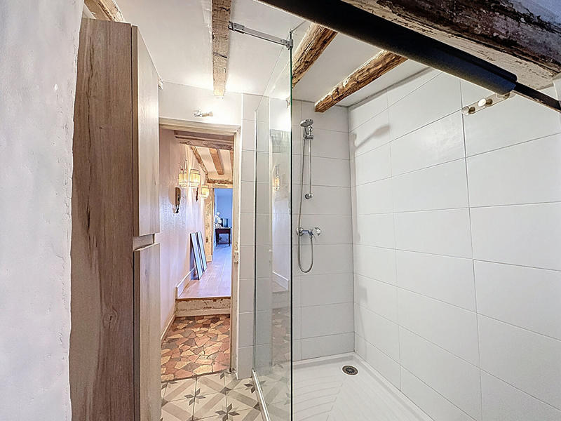 Appartement - 81 m² - 3 pièces