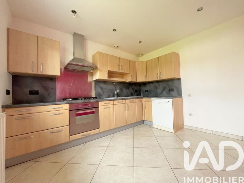 Maison - 121 m² - 6 pièces