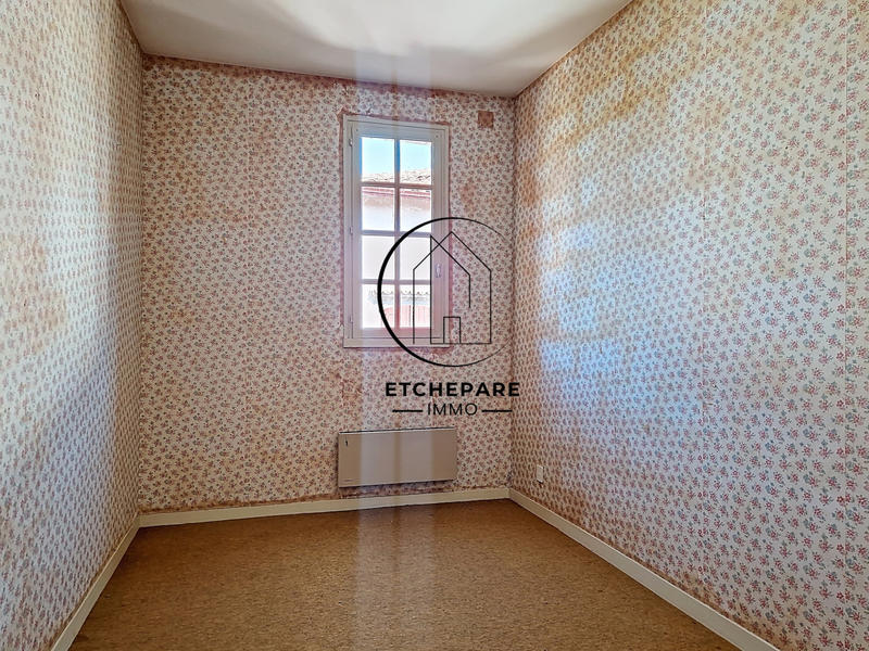 Maison - 276 m² - 12 pièces