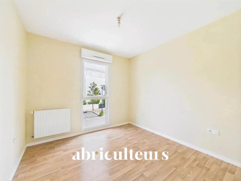 Appartement - 97 m² - 5 pièces