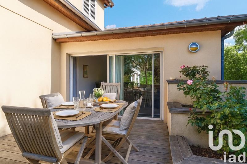 Maison - 188 m² - 8 pièces