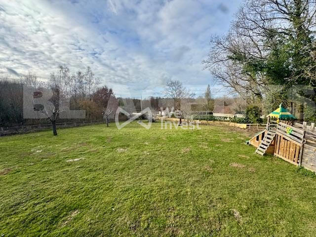 Maison - 205 m² - 6 pièces