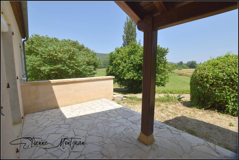 Maison - 88 m² - 4 pièces