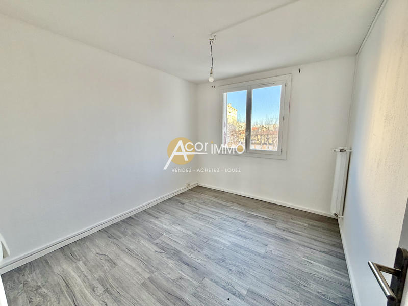 Appartement - 68 m² - 4 pièces