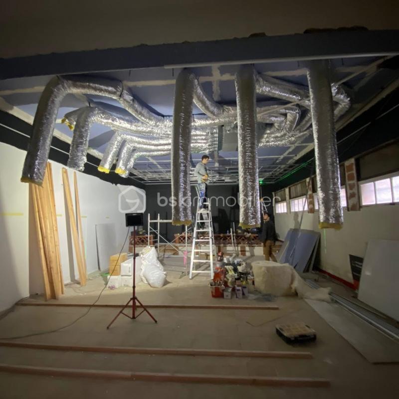 Local commercial - 120 m² - 2 pièces