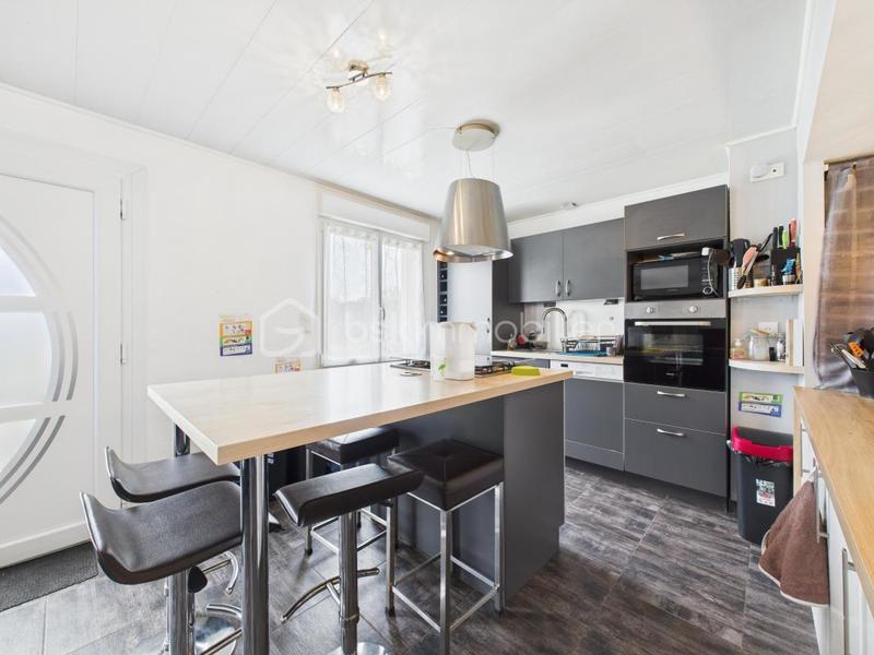 Maison - 148 m² - 6 pièces