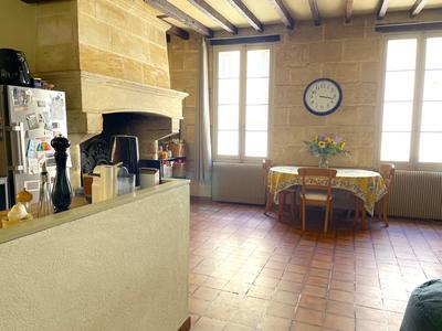 Maison - 215 m² - 9 pièces