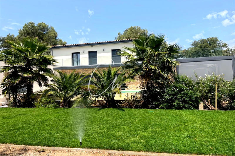 Maison contemporaine - 187 m² - 6 pièces