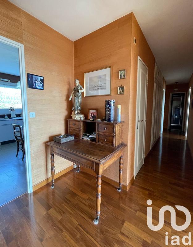 Appartement - 96 m² - 6 pièces