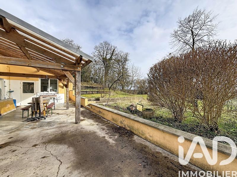 Maison - 382 m² - 5 pièces